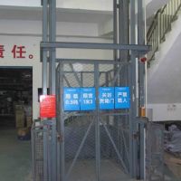 重慶起重機-液壓升降貨梯