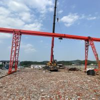 湖北省宜昌市當(dāng)陽(yáng)市龍門(mén)吊，行吊，門(mén)式起重機(jī)