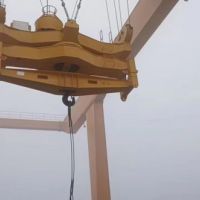 旋轉過渡上架及吊鉤橫梁組合使用