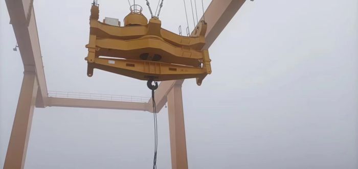 旋轉過渡上架及吊鉤橫梁組合使用